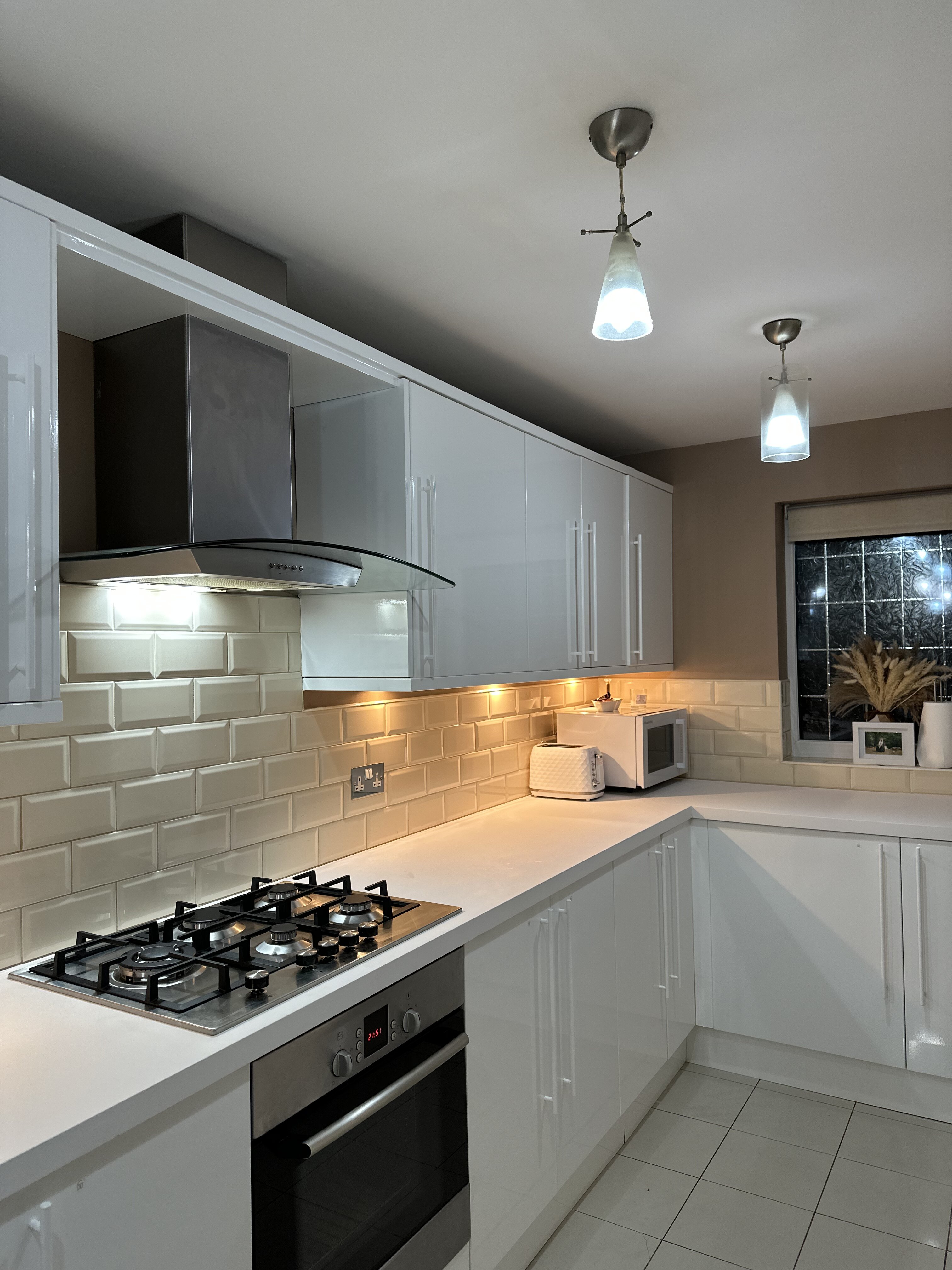 Modern Kitchen Transformation - Kitchen Wrapping